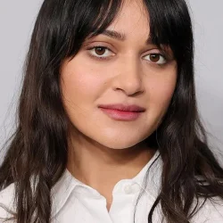 Ариэла Барер