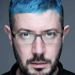 Артемий Лебедев