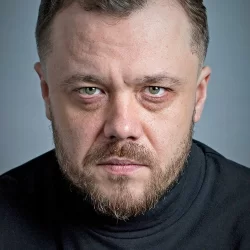 Артур Иванов