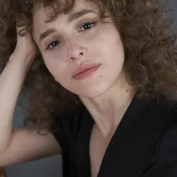 Azra Sare
