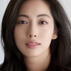 Ban So-young