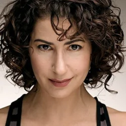 Barri Tsavaris