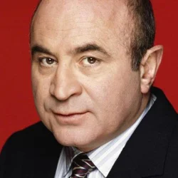 Боб Хоскинс