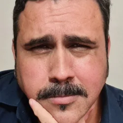 Carlos Miola