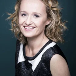 Caroline Roux