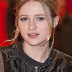 Christa Théret