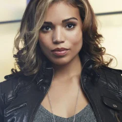 Ciara Renée