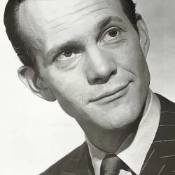Daniel Massey