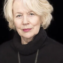 Dearbhla Molloy
