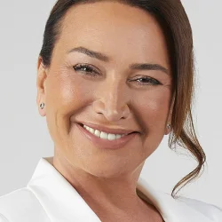 Demet Akbağ