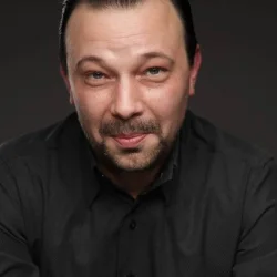 Дмитрий Сафронов