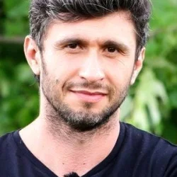 Драгош Букур