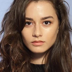 Ece Yaşar