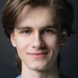 Егор Леонтьев