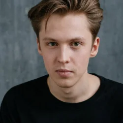 Егор Попов