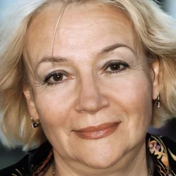 Елена Санаева