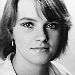 Елена Степанова