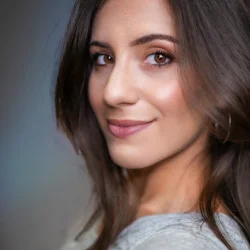 Eliana Ghen