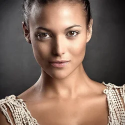 Elisa Mouliaá