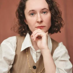Ella Maria Carmen
