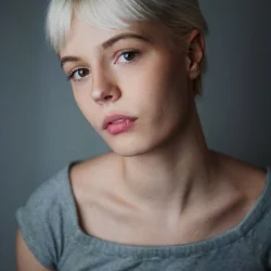 Элла Мэйси Первис