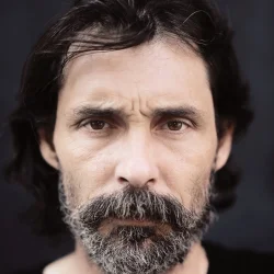 Erdal Beşikçioğlu