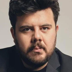 Eser Yenenler
