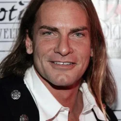 Evan Stone