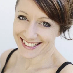Eve Gordon