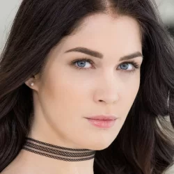 Evelyn Claire