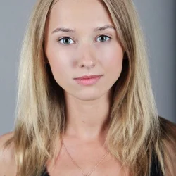Евгения Глотова
