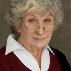Fay DeWitt