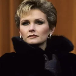Fiona Fullerton