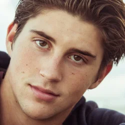 Gage Banister