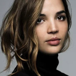 Georgie Flores