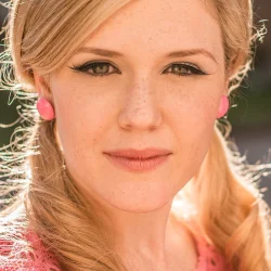 Harriet Dyer