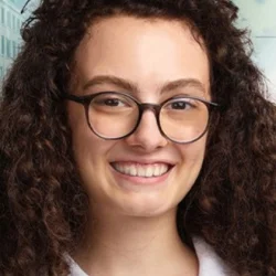 İrem Kübra Bakırtaş