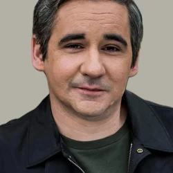 Iain Robertson