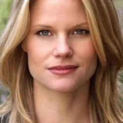 Joelle Carter