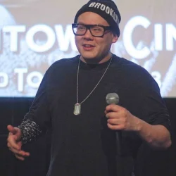 Jon Truei