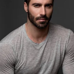 Justin Clynes
