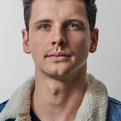 Клейтон Гровер
