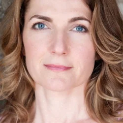 Kristina Lear