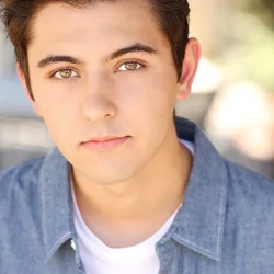 Kyson Facer