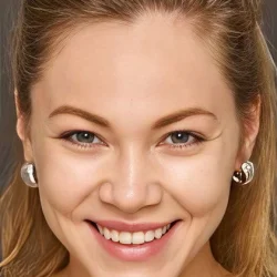 Лана Бражник