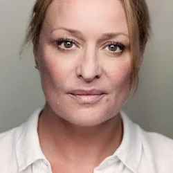 Laurie Brett
