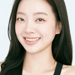 Lee Ara