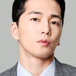 Lee Hyun-jin