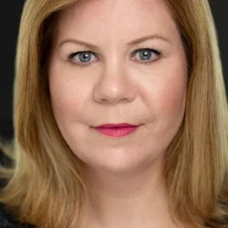 Lesley Mirza