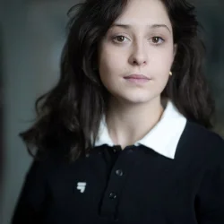 Lola Burbail